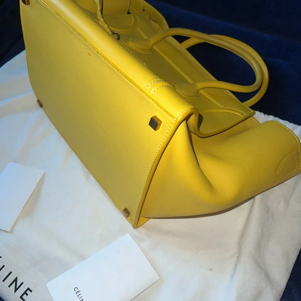 Celine yellow Phantom luggage - Picture 8 of 15
